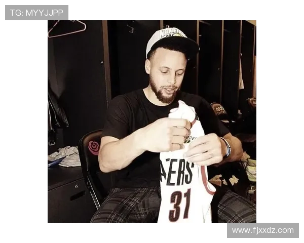 勇士与小牛激战全场精彩回放尽览篮球盛宴的每一个瞬间